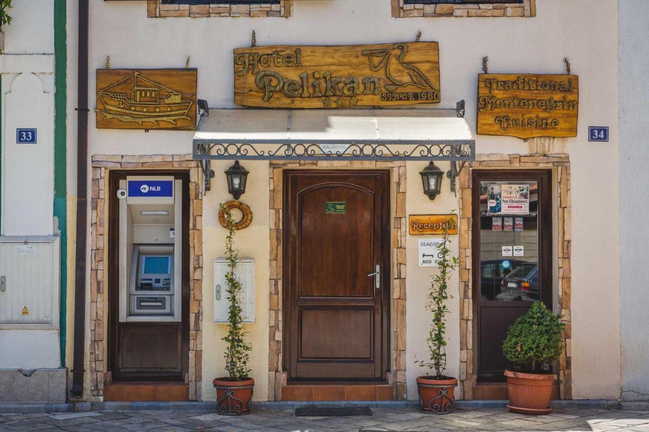 Hotel Pelikan Вирпазар Екстериор снимка
