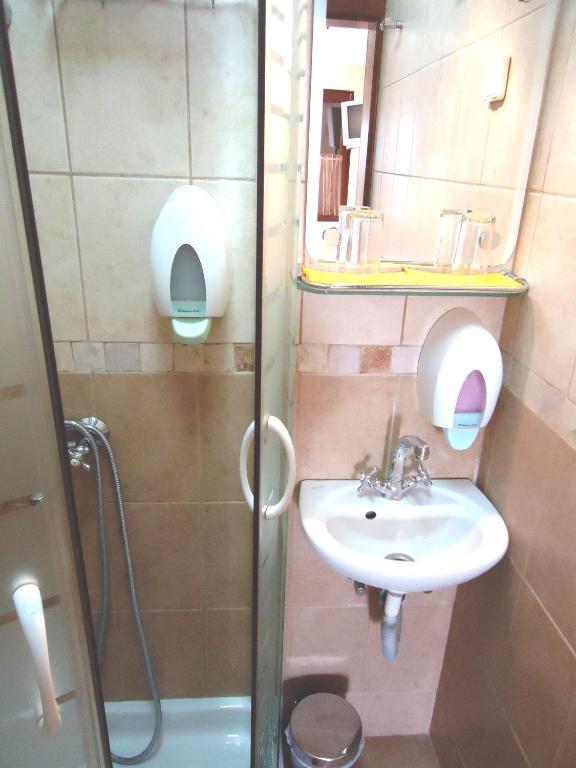 Hotel Pelikan Вирпазар Стая снимка