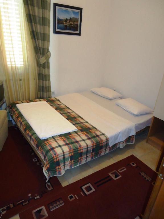 Hotel Pelikan Вирпазар Стая снимка